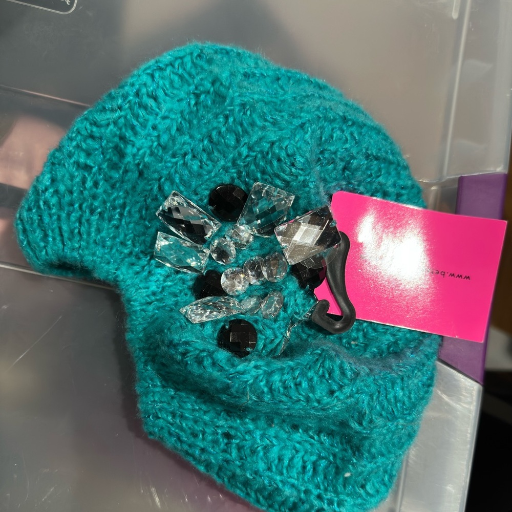 NEW WITH TAGS - NEVER USED.
